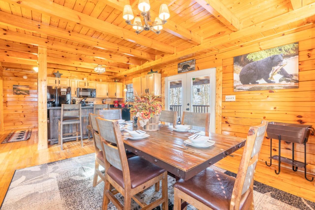 Comfort Cabin Bearway To Heaven W Private Hot Tub Pigeon Forge Buitenkant foto